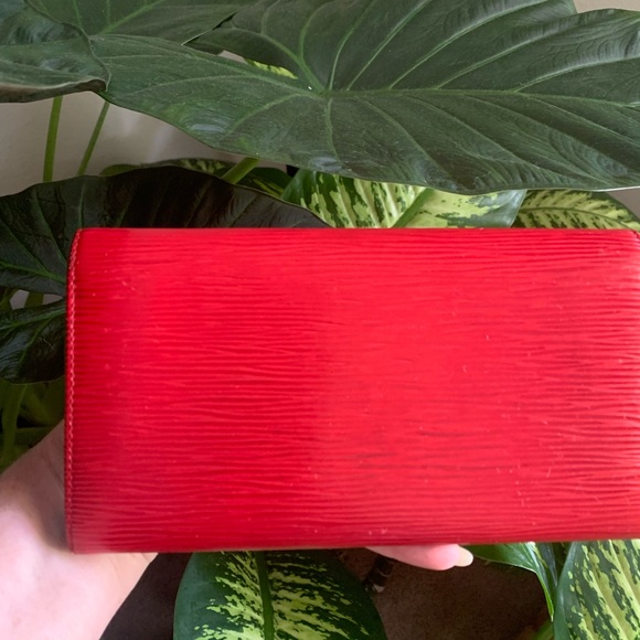 Louis Vuitton red Epi leather wallet - Picture 4 of 16